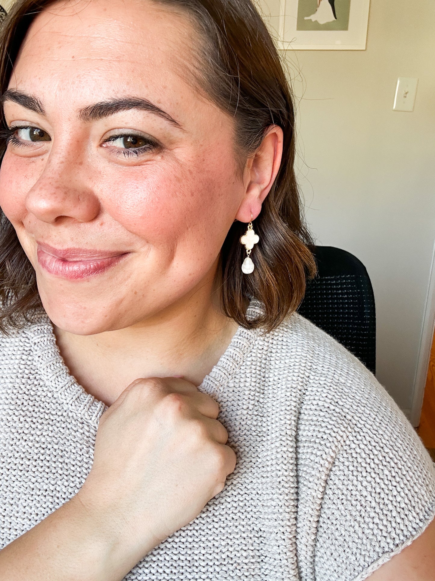 Classic Pearl Earrings | Mother's Day Gifts | Bridal | Summer Earrings | Dainty | Lightweight | Classic