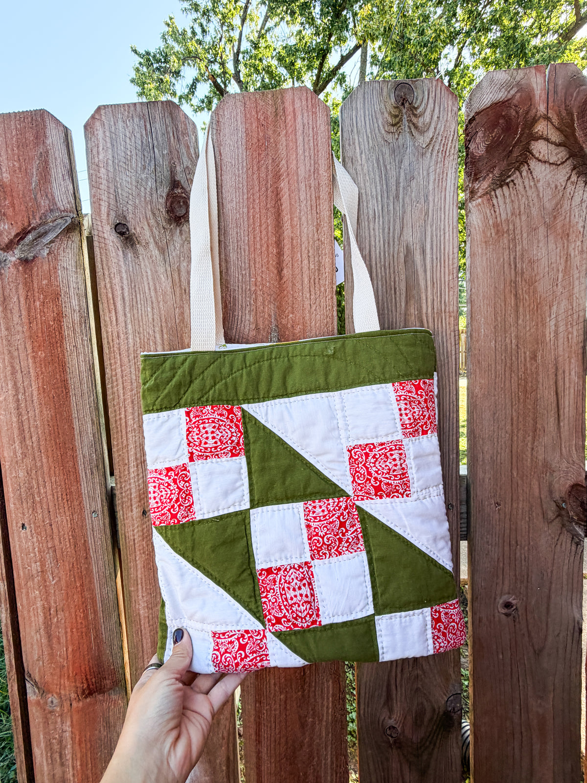 Cute Vintage Tote Bags  | Older Quilts | Upcycled Accessories | Vintage Fabric | Floral Vibes