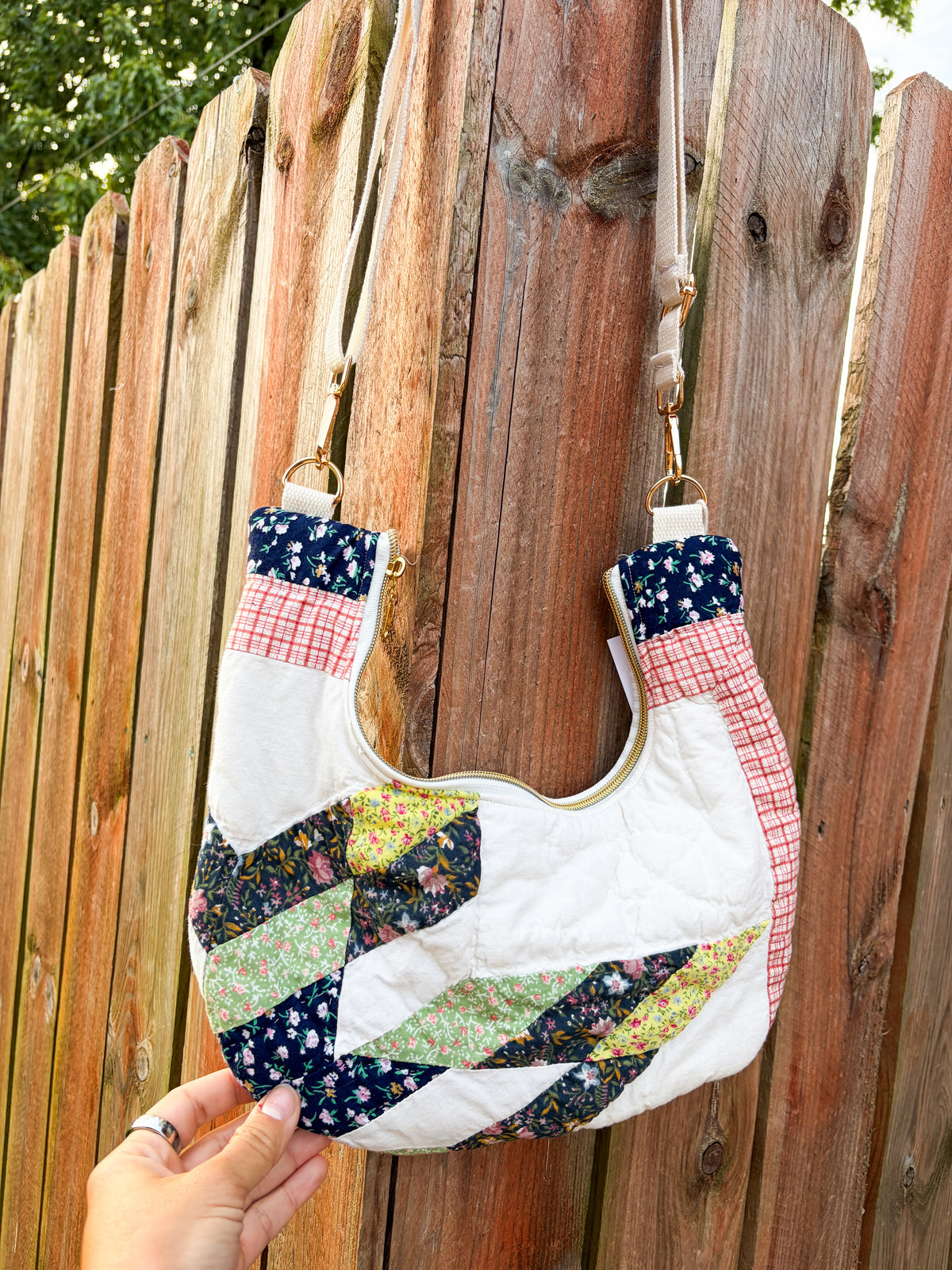 Crossbody Vintage Quilt Bags | Cute Quilts | Upcycled Accessories | Adjustable Straps