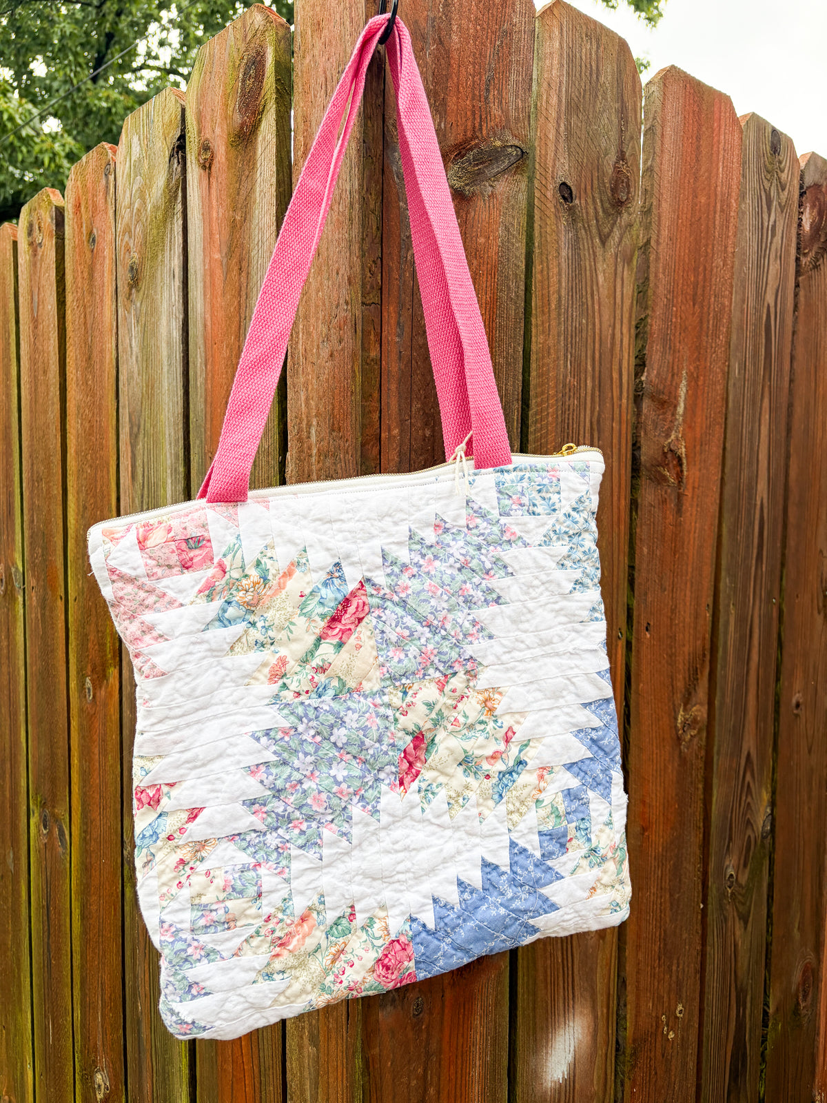 Vintage Zipper Tote Bags  | Older Quilts | Upcycled Accessories | Vintage Fabric | Fall Tote Bag