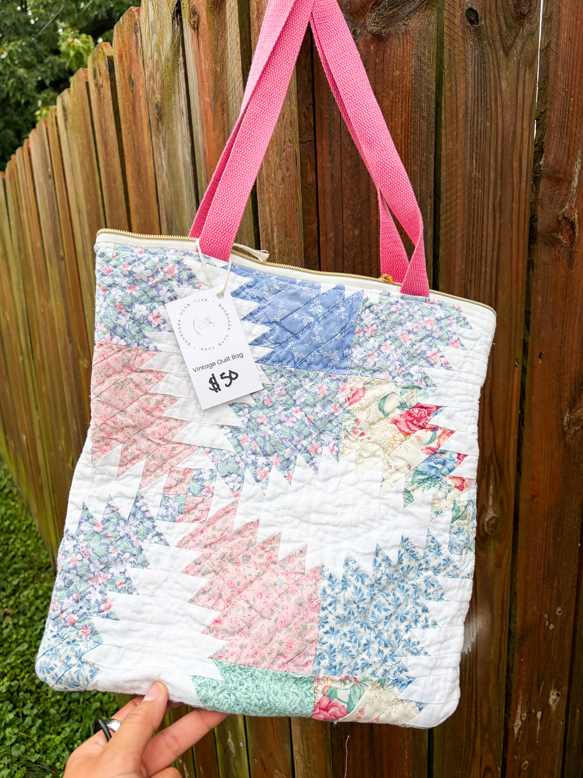 Vintage Zipper Tote Bags  | Older Quilts | Upcycled Accessories | Vintage Fabric | Fall Tote Bag