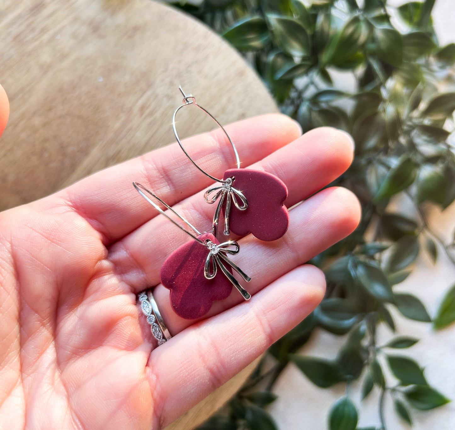 Whimsy Bows Earrings – Sweet, Lightweight Accessories for Valentine’s Day