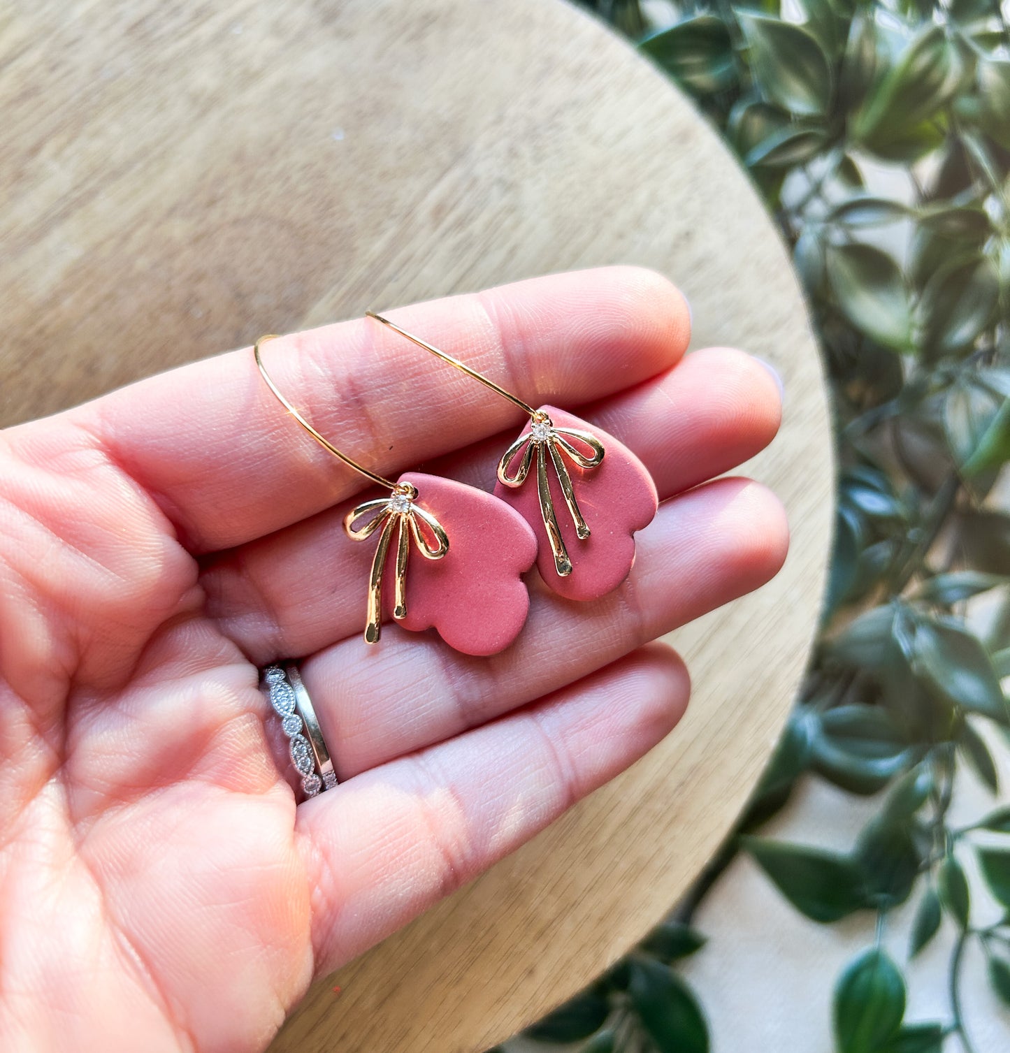 Whimsy Bows Earrings – Sweet, Lightweight Accessories for Valentine’s Day